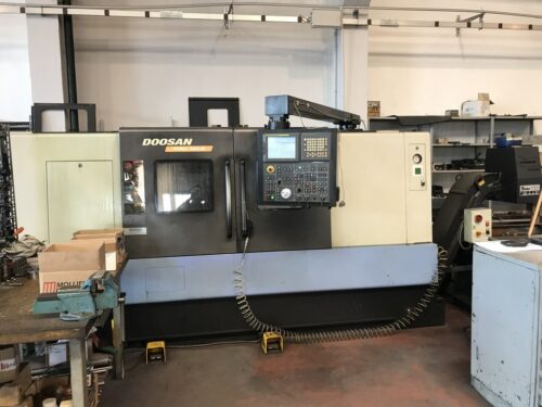 Tornio cnc DOOSAN PUMA 300 LMB con lunetta Usato