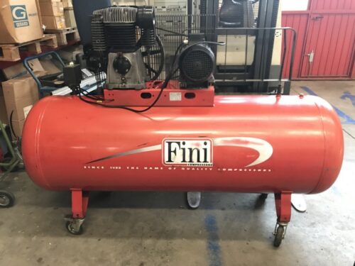 Compressore a cinghia FINI 500LT. 4Kw USATO norme CE