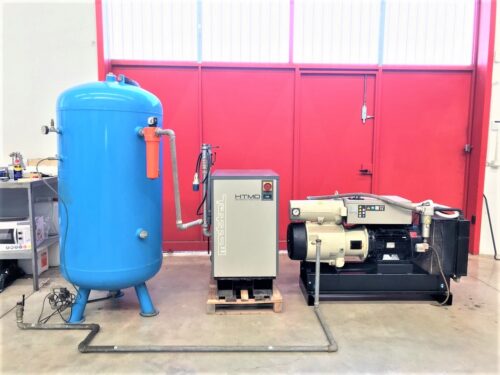 Impianto aria compressa 22Kw 725 litri con essiccatore MATTEI usato