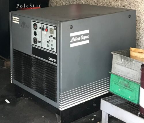 Compressore rotativo a vite silenziato ATLAS COPCO GA11 usato